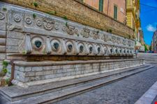 Fontana del Calamo o delle 13 Cannelle