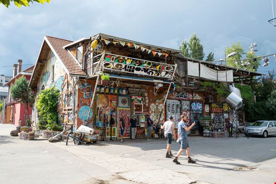 Lubiana Metelkova Mesto Sergio Delle Vedove / Shutterstock.com 