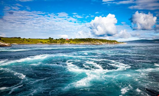 Saltstraumen Saltstraumen Andrey Armyagov - Shutterstock.com 