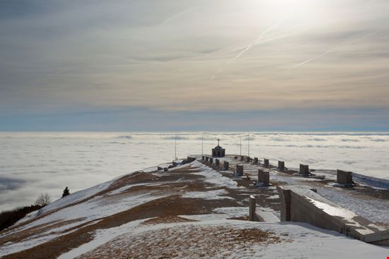 Il Sacrario del Monte Grappa Viste del Sacrario elleon - Shutterstock.com 