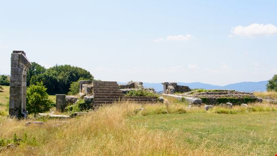 Carsulae Il sito archeologico Geert Van Keymolen - Shutterstock.com 