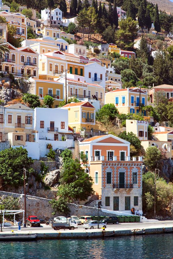 L'isola di Symi L'isola di Symi FikMik - Istockphoto.com 