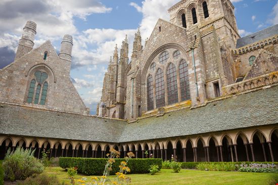 Mont Saint Michel L'Abbazia Jose Ignacio Soto - Shutterstock.com 