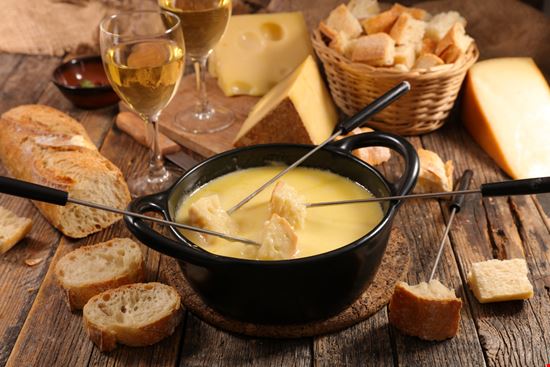 Fonduta Fonduta margouillat photo - Shutterstock.com 