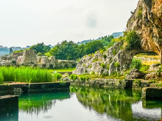 Grotta di Tiberio Grotta di Tiberio s74 - Shutterstock.com 