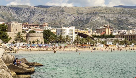 Manfredonia Manfredonia LuckyLL / Shutterstock.com 
