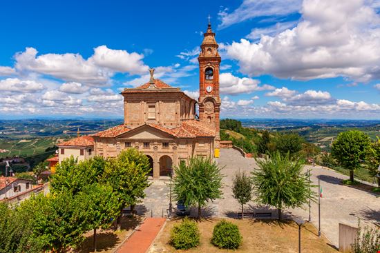 Diano d'Alba Diano d'Alba Rostislav Glinsky - Shutterstock.com 
