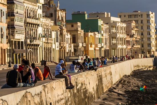 L'Avana Malecón Jason Wells / Shutterstock.com 
