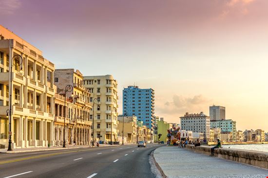 L'Avana Malecón ESB Professional / Shutterstock.com 