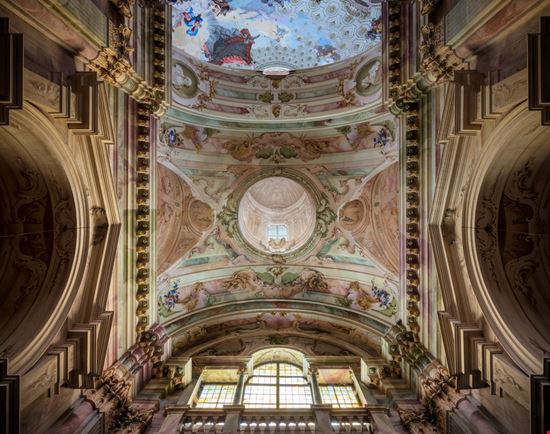 Vicoforte Santuario Roberto Giachino / Shutterstock.com 