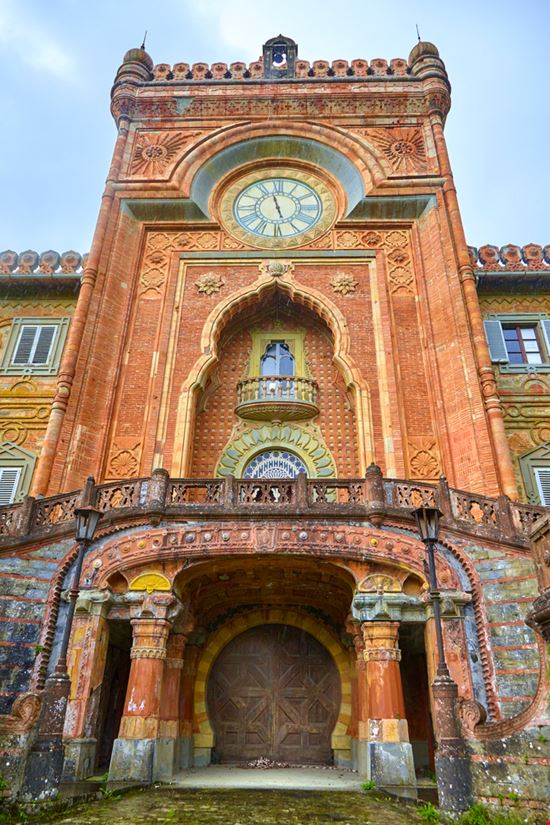 Reggello Castello di Sammezzano Shutterstock.com 