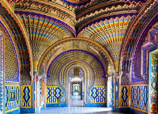 Reggello Castello di Sammezzano Reflex Life / Shutterstock.com 