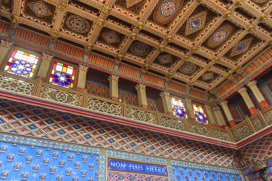 Reggello Castello di Sammezzano RiumaLab / Shutterstock.com  Media • 1000 × 666 pixel 