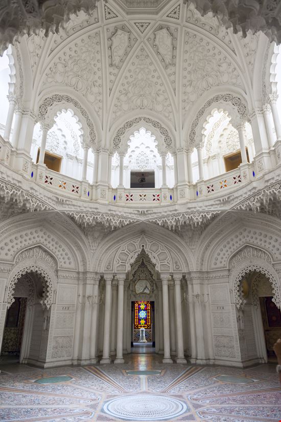Reggello Castello di Sammezzano RiumaLab / Shutterstock.com  Media • 1000 × 666 pixel 