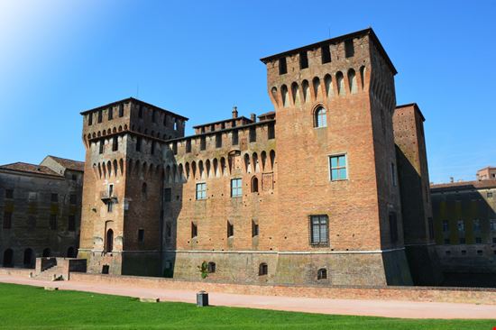 Castello di San Giorgio Castello di San Giorgio Sergio Monti Photography / Shutterstock.com 