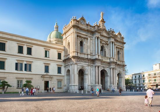 Santuario della Madonna del Rosario Santuario della Madonna del Rosario Marco Rubino / Shutterstock.com 
