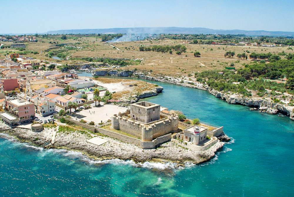 Castello di Brucoli a Siracusa