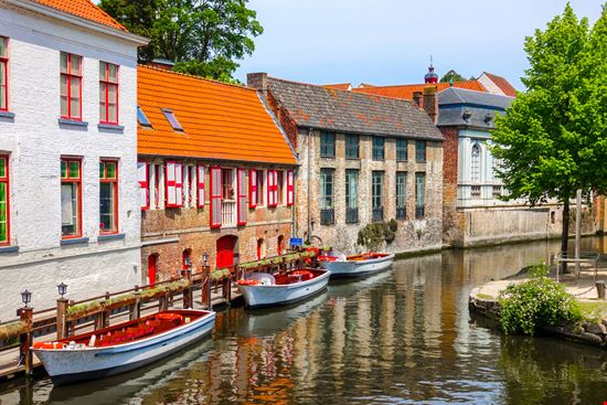 Bruges Bruges Iam_Autumnshine - Shutterstock.com 