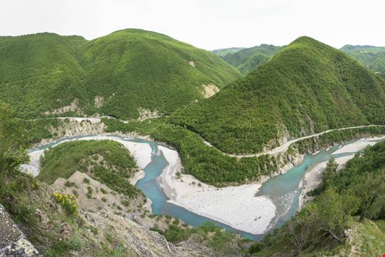 Val Trebbia Val Trebbia Mor65_Mauro Piccardi - Shutterstock.com 