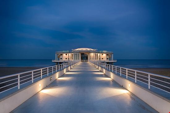 Rotonda a mare Rotonda a mare Filefluid - Shutterstock.com 