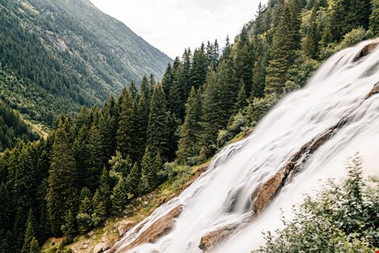 Grawa Wasserfall Grawa Wasserfall JJFarq - Shutterstock.com 
