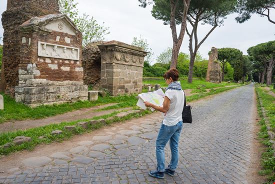 Roma Appia Antica Fabio Lamanna - Shutterstock.com 