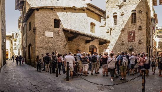 Firenze Casa di Dante REDMASON / Shutterstock.com 