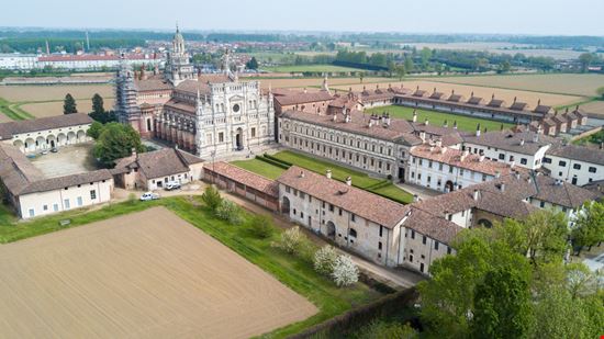 Certosa La Certosa Naeblys - Shutterstock.com 