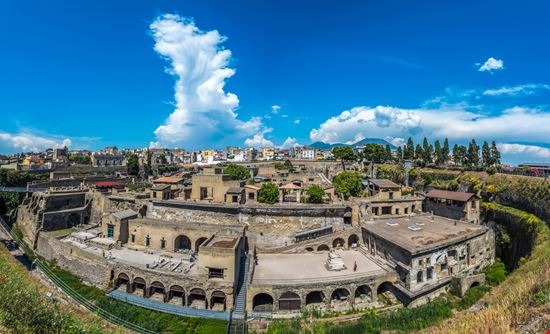 Ercolano Ercolano javarman - Shutterstock.com 