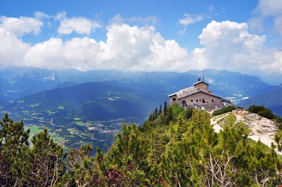 Austria Il Nido dell'Aquila Glimpse of Sweden / Shutterstock.com 