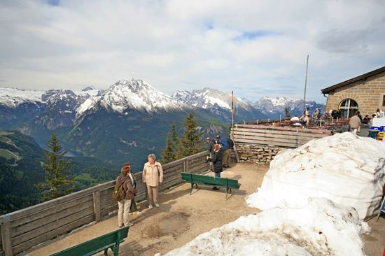 Austria Il Nido dell'Aquila RogerMechan / Shutterstock.com 