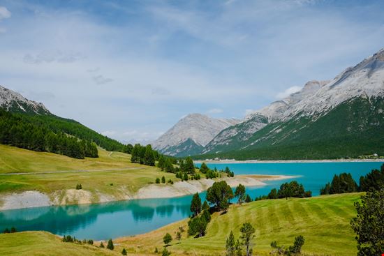 Livigno Lago di Livigno Lukas Hodon - Shutterstock.com 