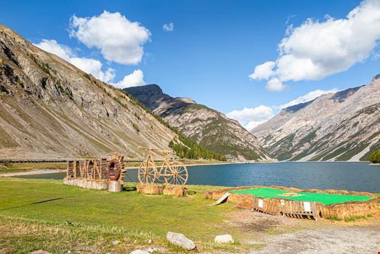 Livigno Lago di Livigno Taljat David / Shutterstock.com 