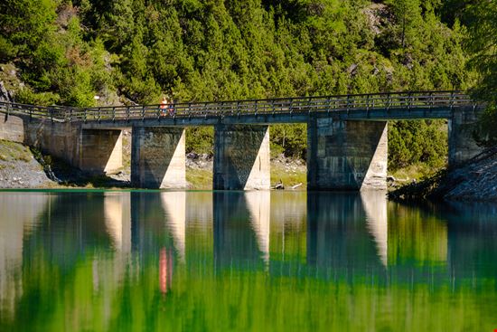 Livigno Lago di Livigno Sona Kabatova - Shutterstock.com 