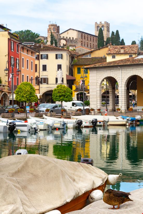 Desenzano del Garda Porto Vecchio Nora_n_0_ra / Shutterstock.com 