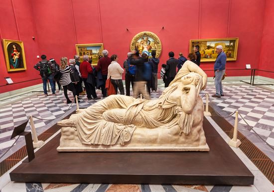 Galleria degli Uffizi Galleria degli Uffizi vvoe / Shutterstock.com 