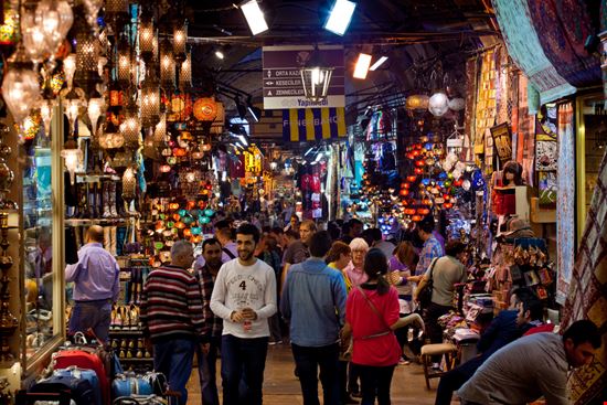 Istanbul Grand Bazar Alexander Tolstykh / Shutterstock.com 