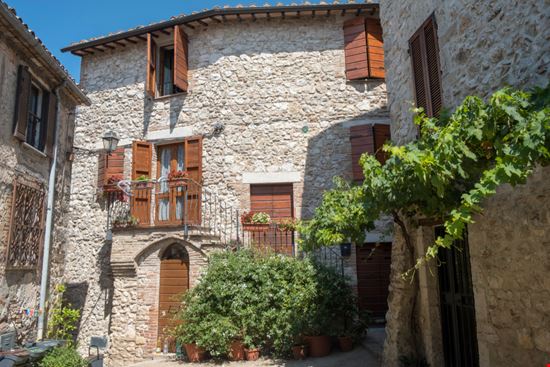 Lugnano in Teverina Lugnano in Teverina Claudio Giovanni Colombo - Shutterstock.com 