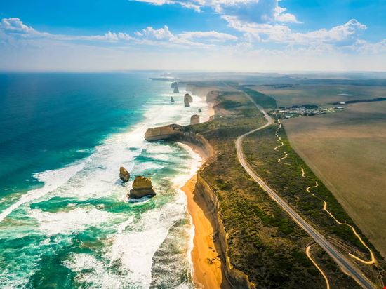 Great Ocean Road Great Ocean Road Yunsun_Kim - Shutterstock.com 