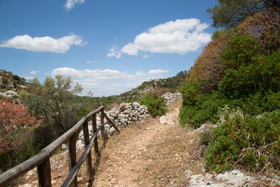 Riserva di Cavagrande Riserva di Cavagrande nidafoto - Shutterstock.com 