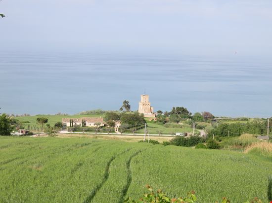 Torre Cerrano Torre Cerrano robypangy - Istockphoto.com 