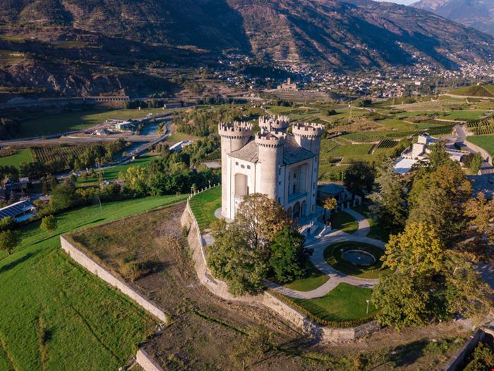 Il Castello di Aymavilles - Il castello - pixelshop - Shutterstock.com