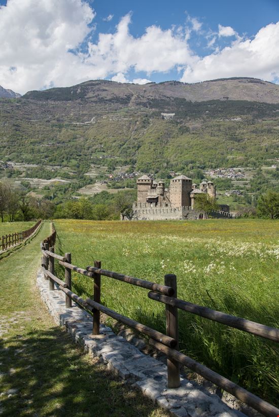 Castello di Fénis Castello di Fénis Noiel - Shutterstock.com 