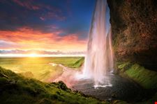 Cascata di Seljalandsfoss