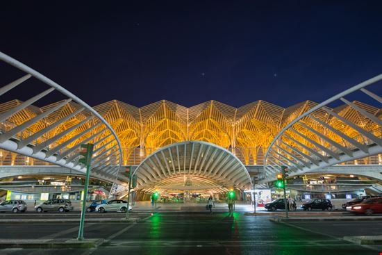 Oriente Station Oriente Station Nido Huebl / Shutterstock.com 