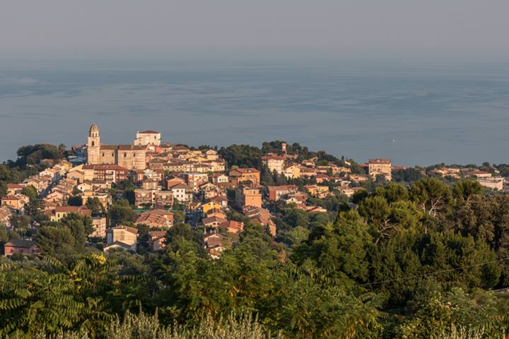 Qui trovi alcune delle migliori spiagge del Conero: la Perla dell'Adriatico è la meta dell'estate a cui non avevi ancora pensato