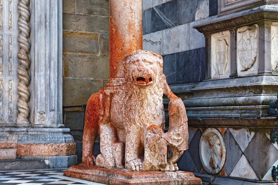 Bergamo Cappella Colleoni Alexey Pevnev - Shutterstock.com 