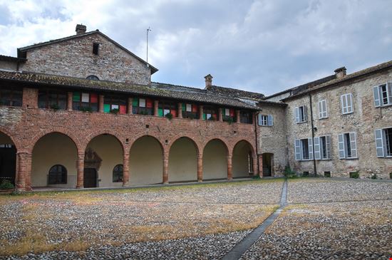 Bobbio Abbazia di San Colombano Miti74 - Shutterstock.com 
