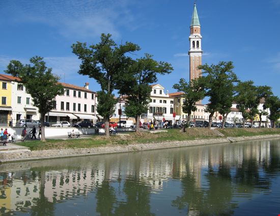 Dolo Dolo vesilvio - Shutterstock.com 