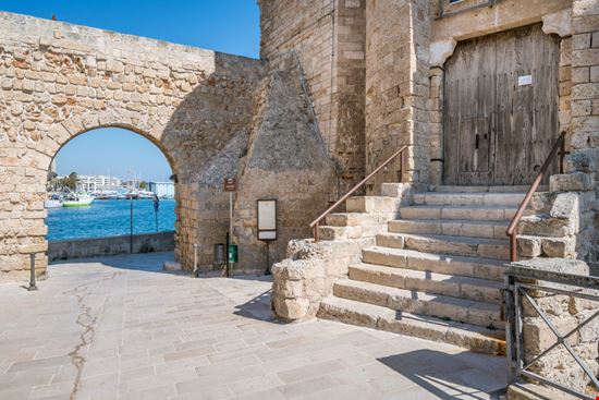Castello di Carlo V Castello di Carlo V Stefano_Valeri / Shutterstock.com 